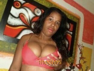 1hooters