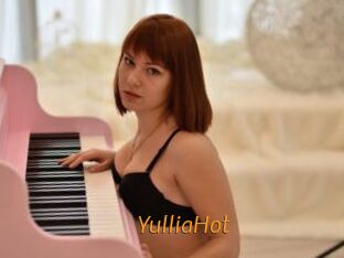 YulliaHot